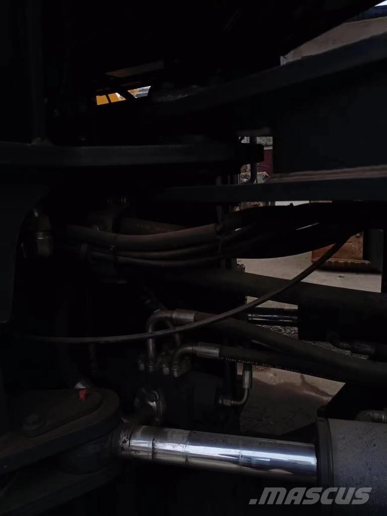 Lonking 856 Rataslaadurid