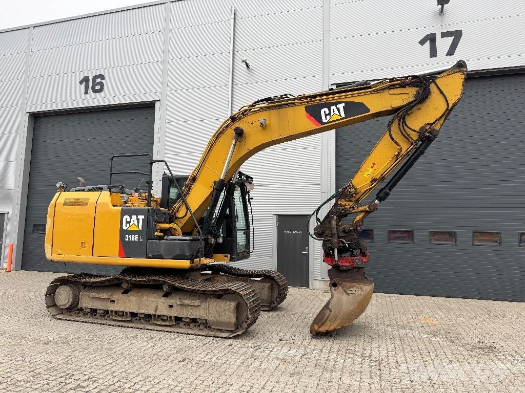 CAT 318 E L Roomikekskavaatorid