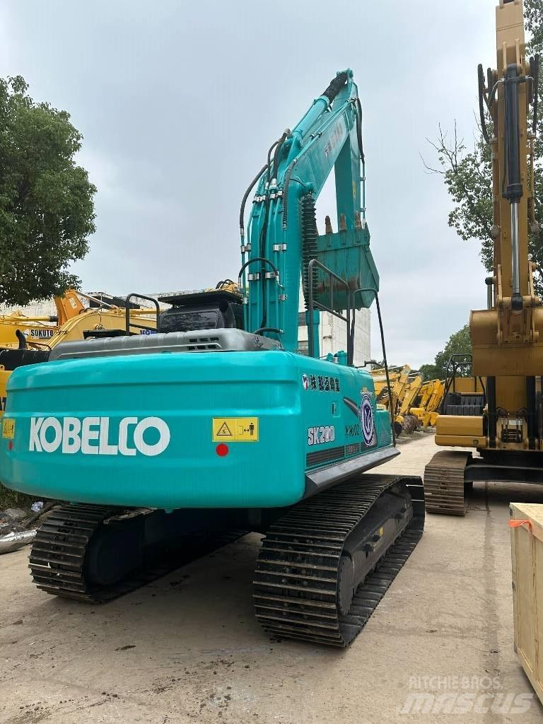 Kobelco SK 200 Roomikekskavaatorid