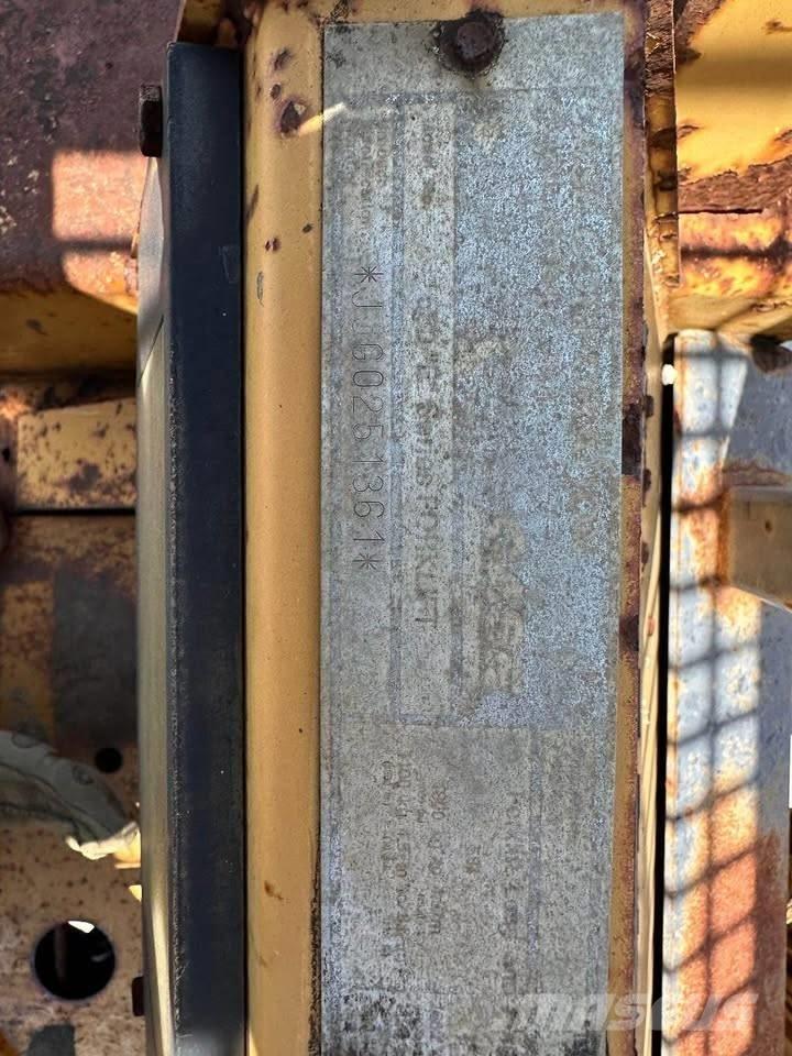 CASE 586E Kahveltõstukid - muud