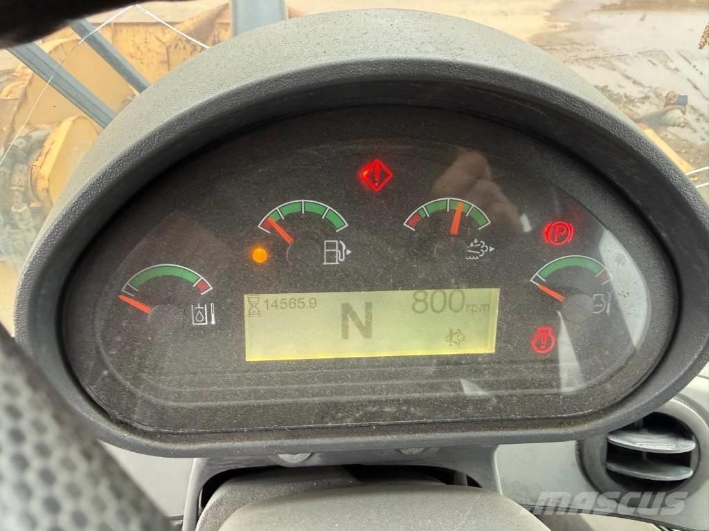 CAT 938 M Rataslaadurid
