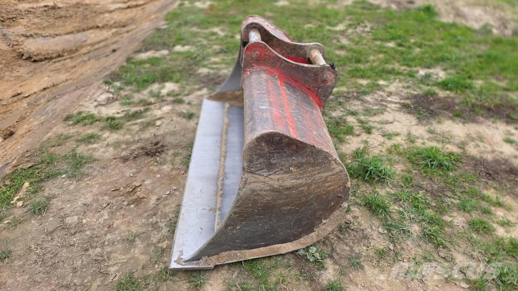 Takeuchi TB 2150 Roomikekskavaatorid