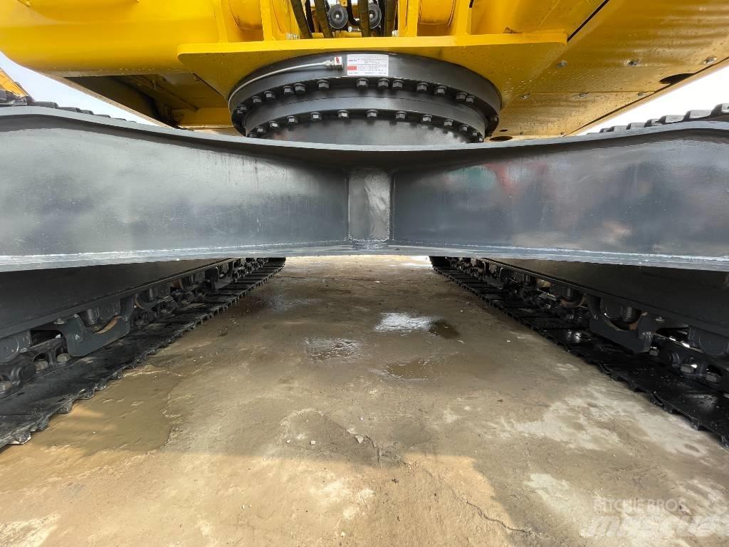 Komatsu PC 220 Roomikekskavaatorid