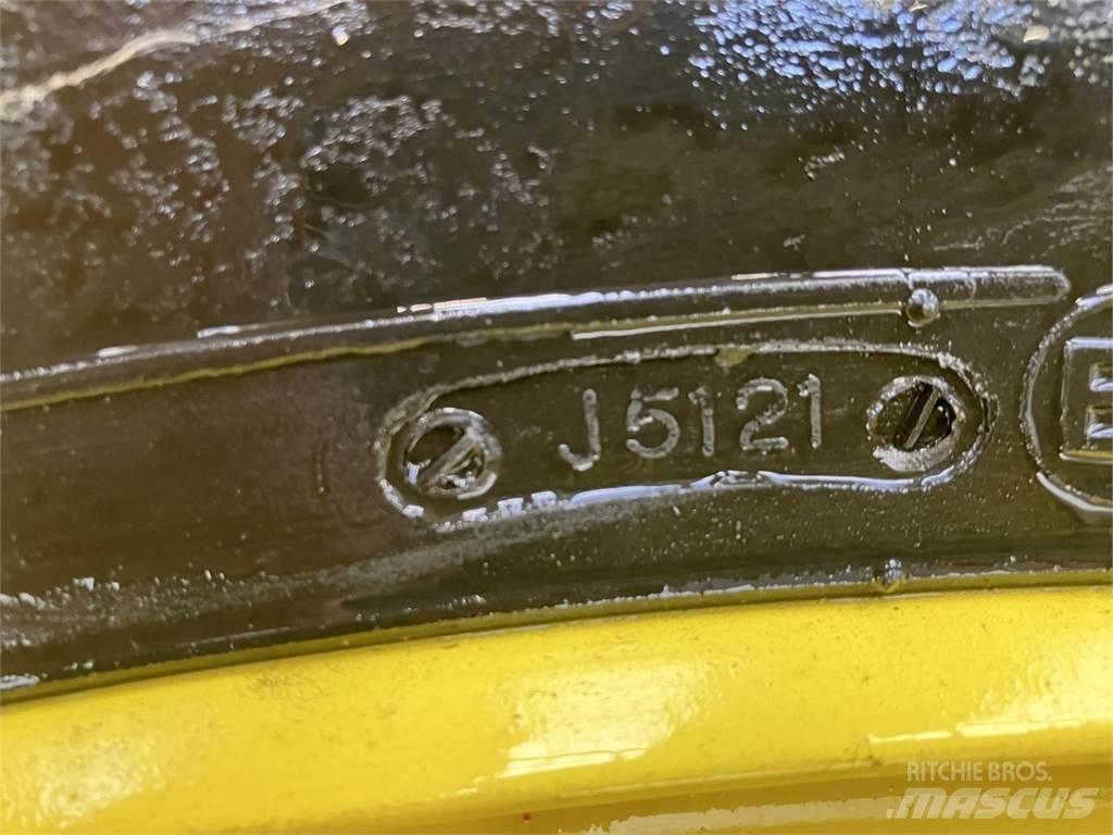 BKT 520/85R38 Rehvid, rattad ja veljed