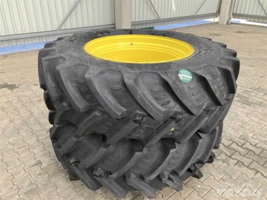 BKT 520/85R38 Rehvid, rattad ja veljed