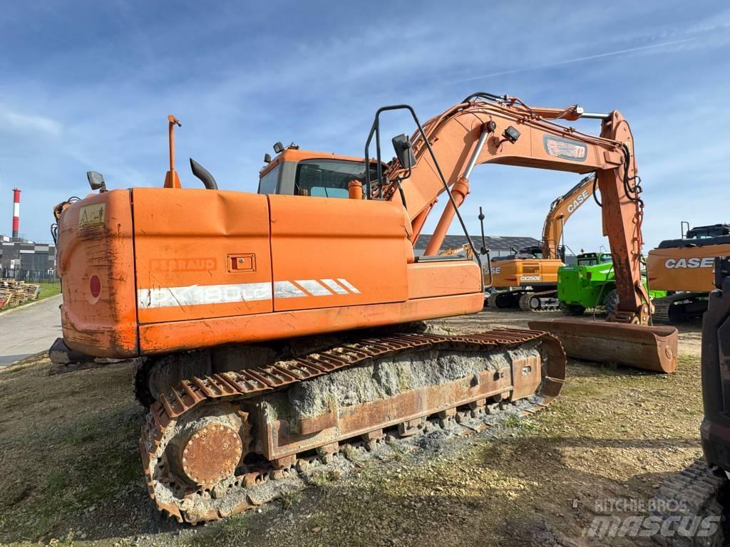 Doosan DX 180 LC Roomikekskavaatorid