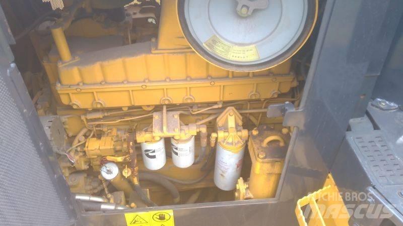 Shantui SD32 Buldooserid