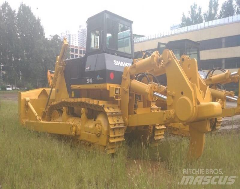 Shantui SD32 Buldooserid