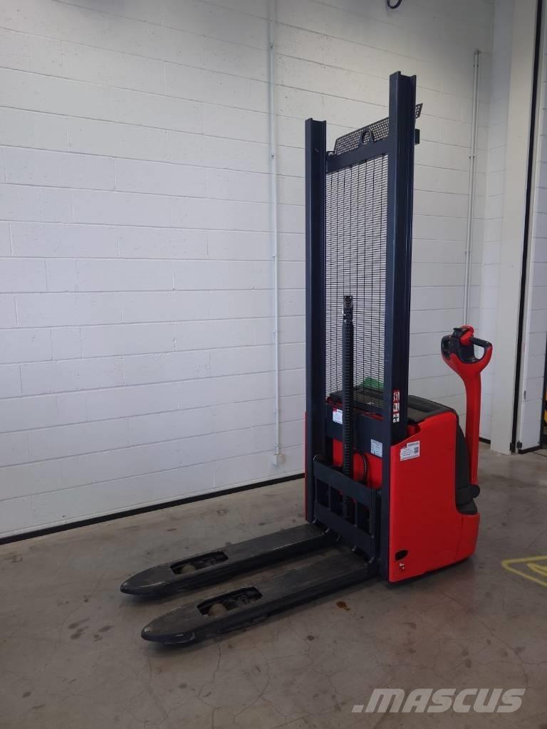 Linde L12i/1172 Järelkäidavad virnastajad