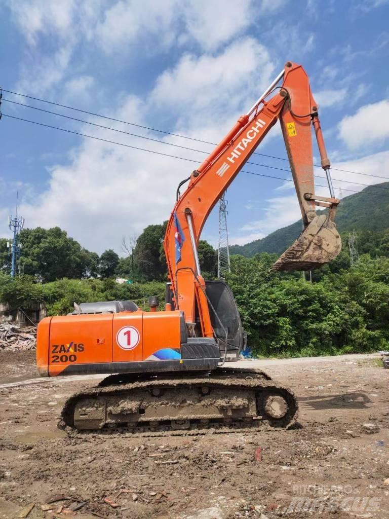 Hitachi EX 200-5 Roomikekskavaatorid