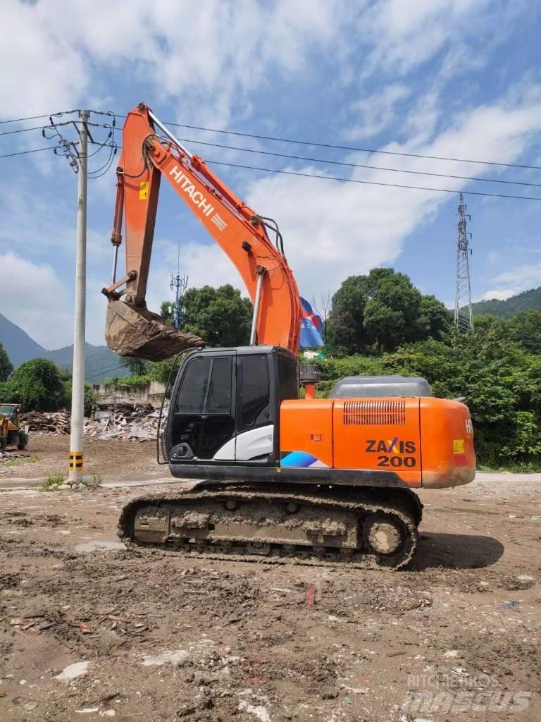 Hitachi EX 200-5 Roomikekskavaatorid