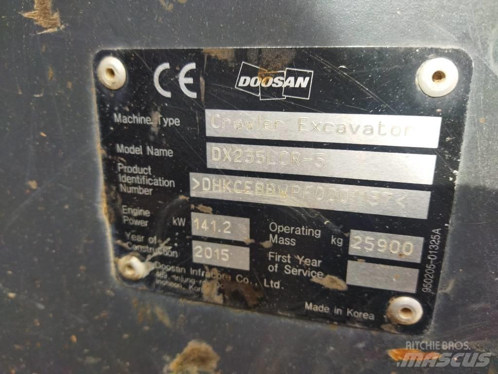 Doosan DX 235 LCR Roomikekskavaatorid