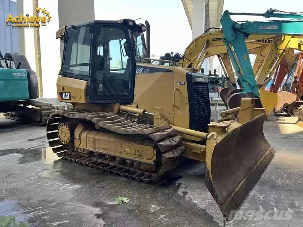 CAT D 3 Buldooserid
