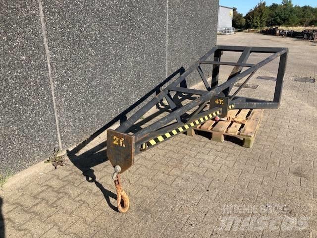 Kirk 2-4t Kranarm Muud osad