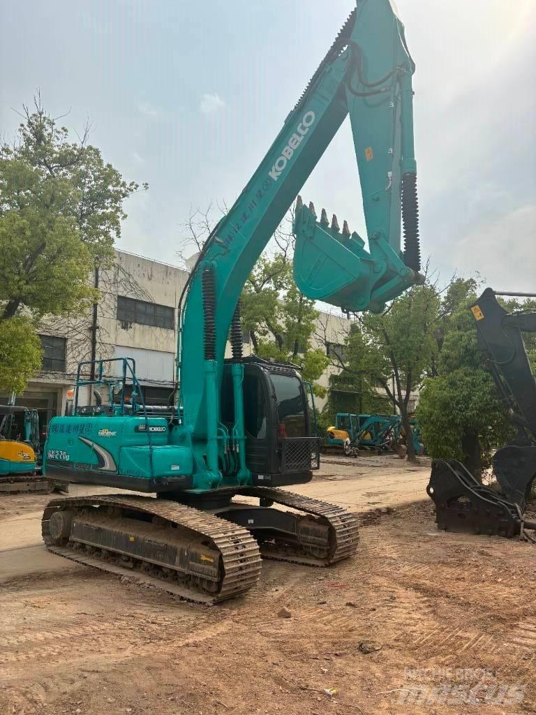 Kobelco SK 210 Roomikekskavaatorid