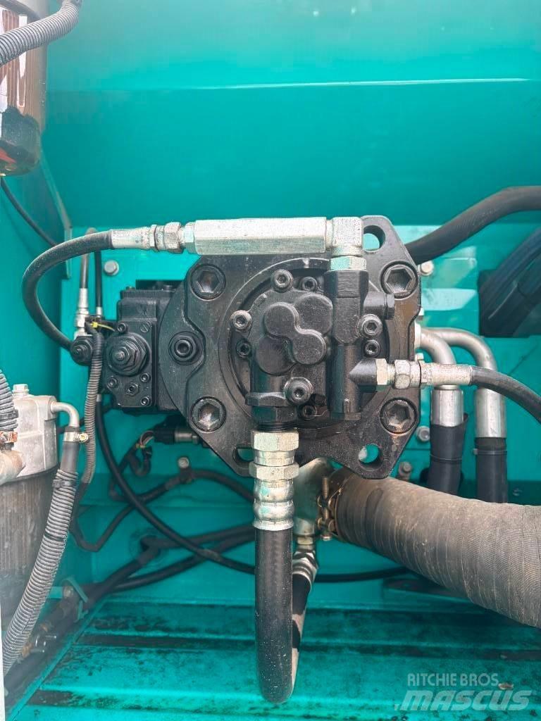 Kobelco SK 210 Roomikekskavaatorid
