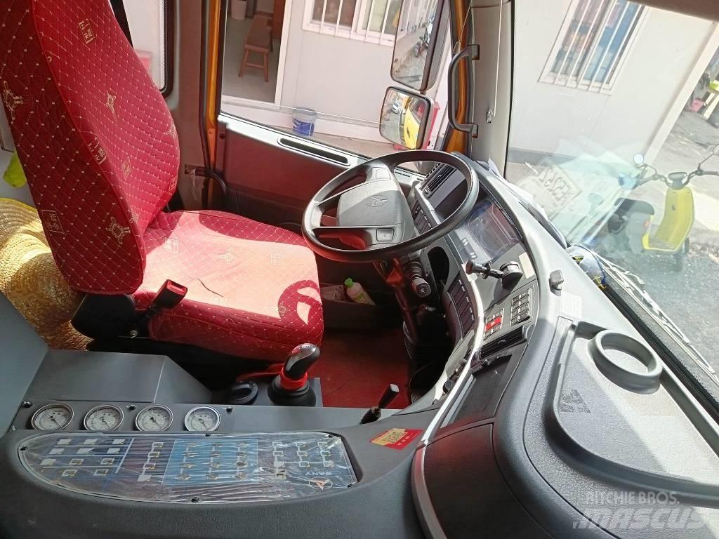 Sany SAC3000T Maastikutõstukid