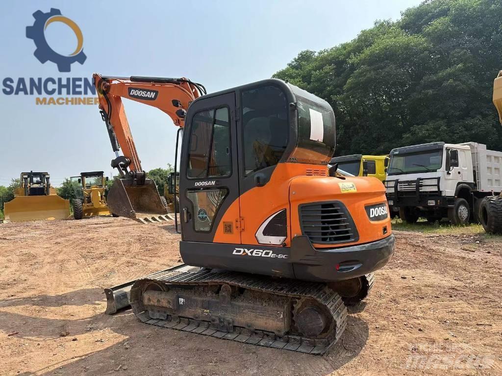 Doosan DX 60 Miniekskavaatorid < 7 t