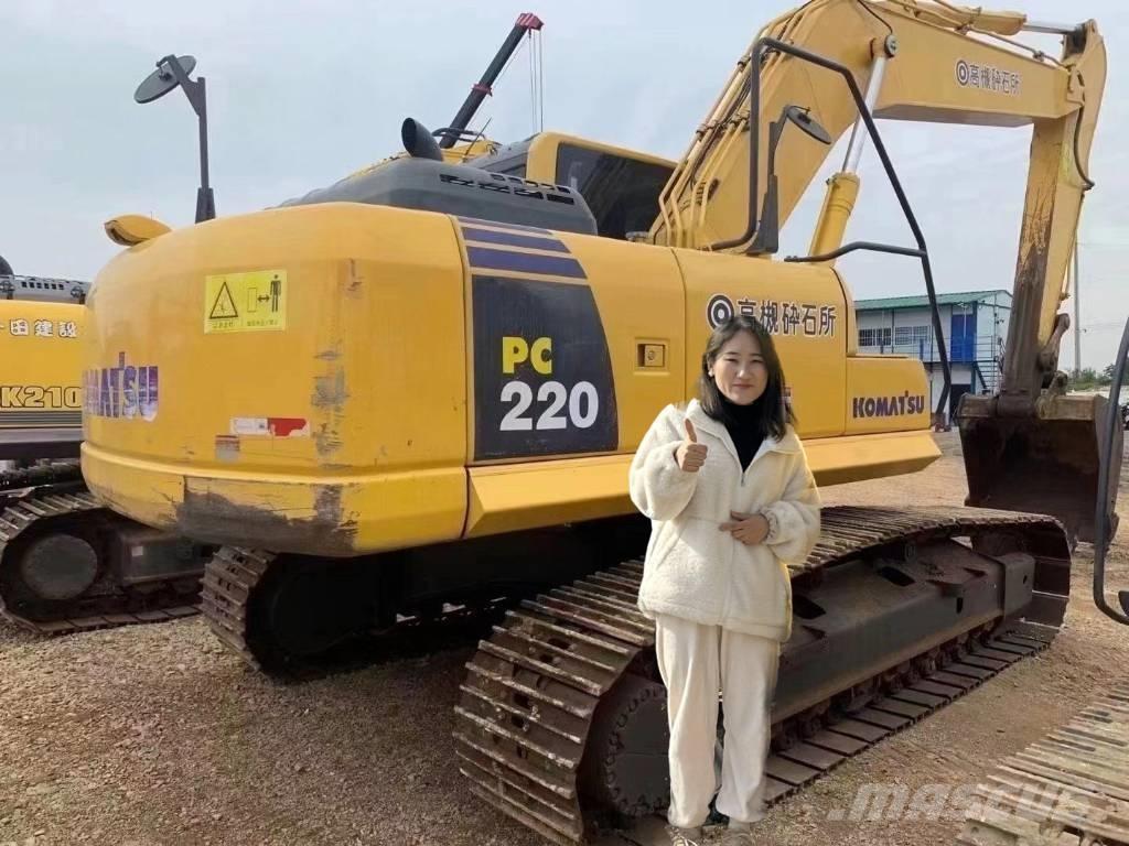 Komatsu PC 220-8 Roomikekskavaatorid