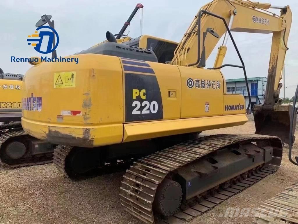 Komatsu PC 220-8 Roomikekskavaatorid