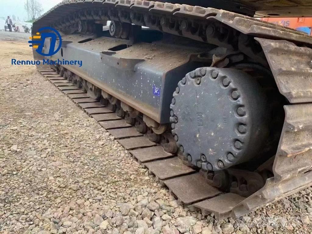 Komatsu PC 220-8 Roomikekskavaatorid