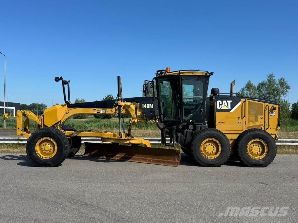 CAT 140M Greiderid