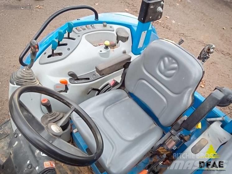 New Holland T 4.85 Traktorid