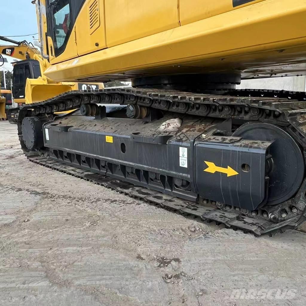 Komatsu PC360-7 Roomikekskavaatorid
