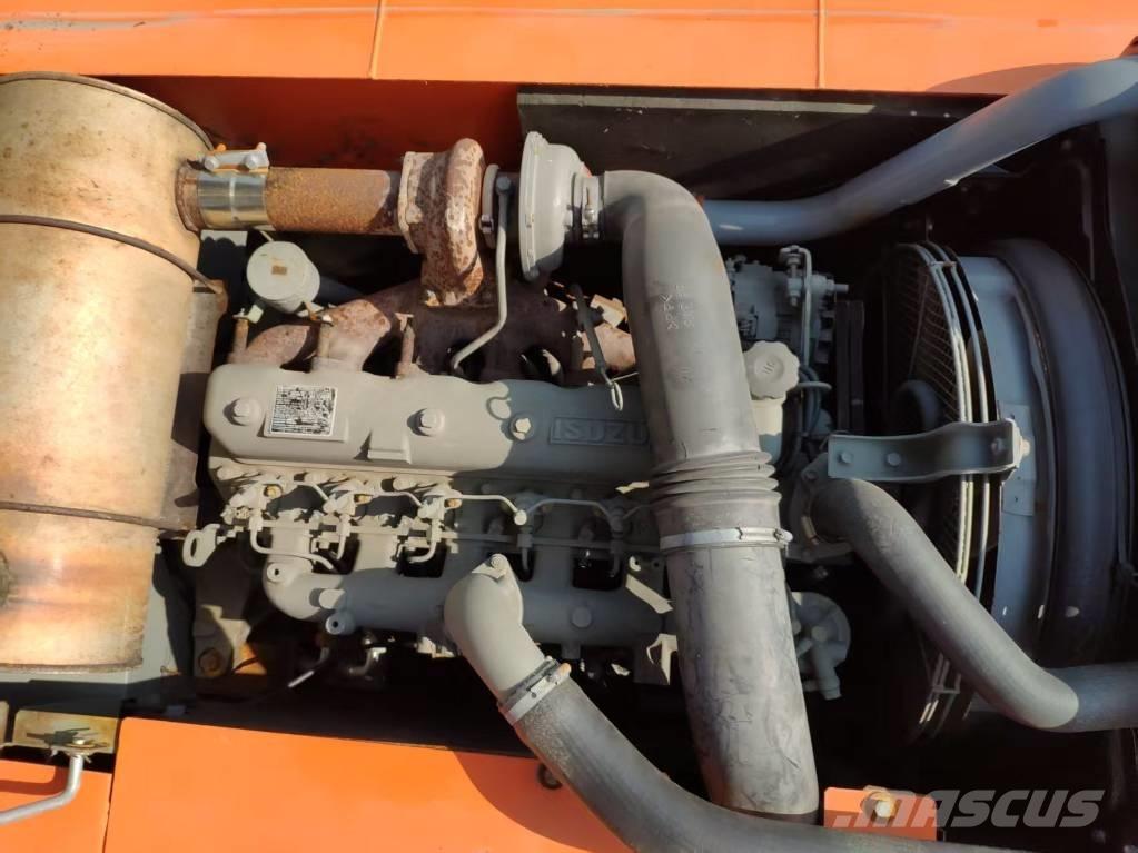 Hitachi Zaxis 210 Roomikekskavaatorid