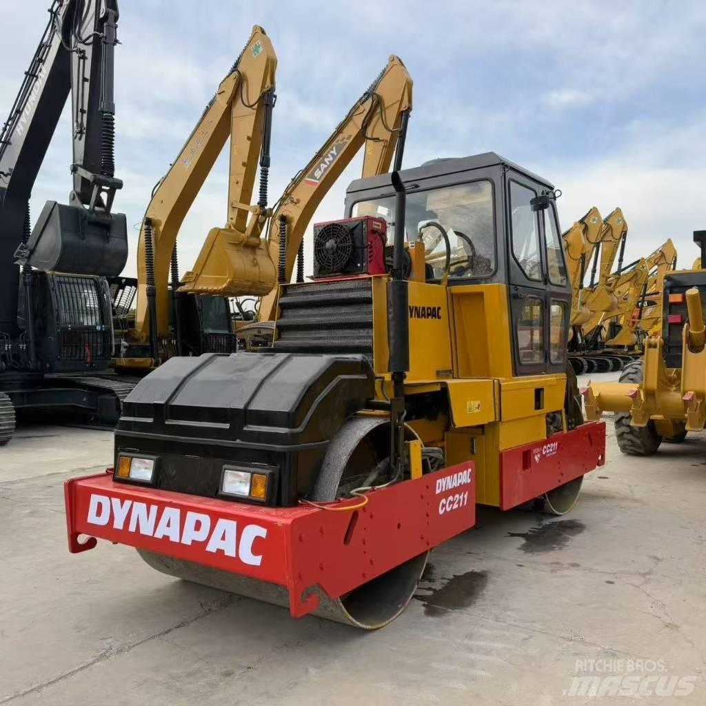Dynapac CC 211 Tandemrullid