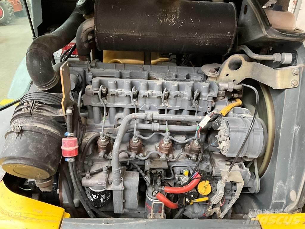 Kramer 750 Rataslaadurid