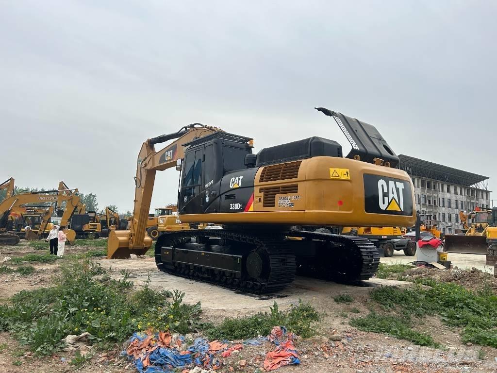 CAT 330D2 Roomikekskavaatorid