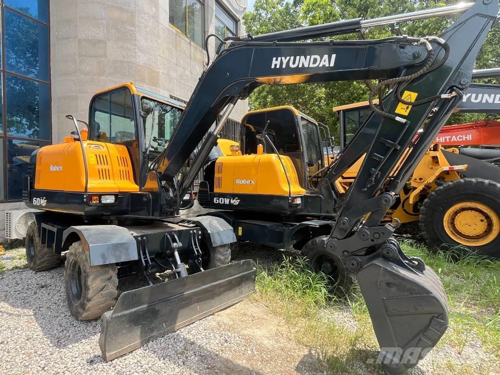 Hyundai R60W Ratasekskavaatorid