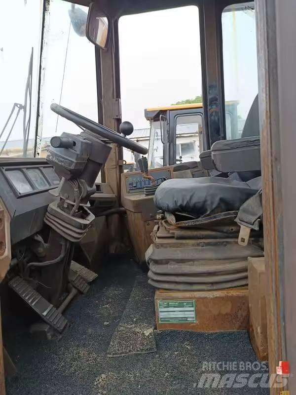 CAT 950 F Rataslaadurid