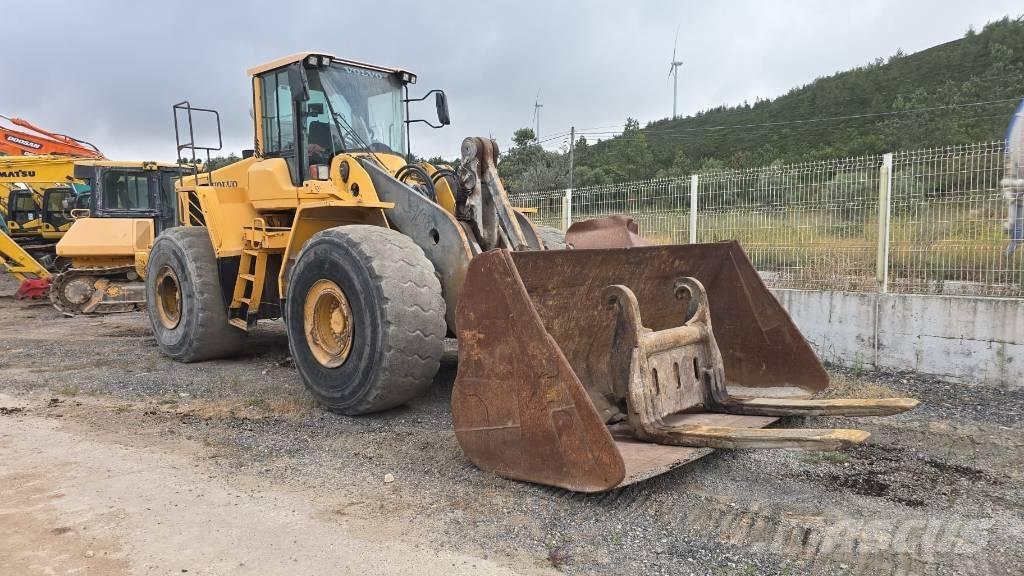 Volvo L 220 F Rataslaadurid