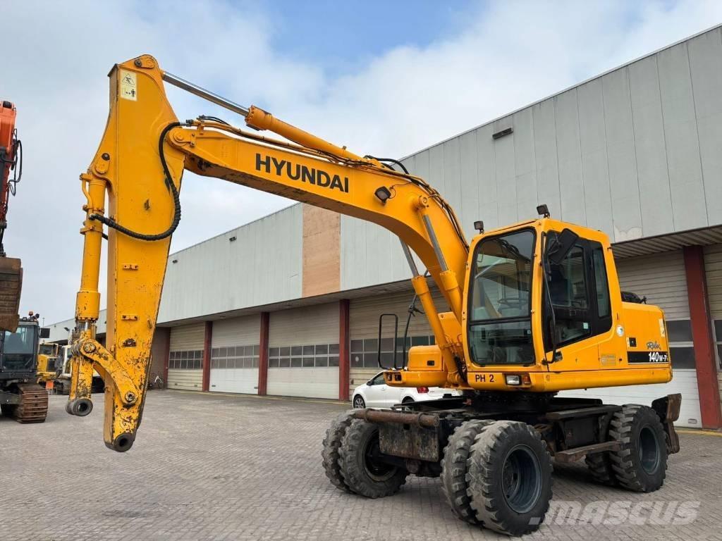 Hyundai 140W-7 Ratasekskavaatorid