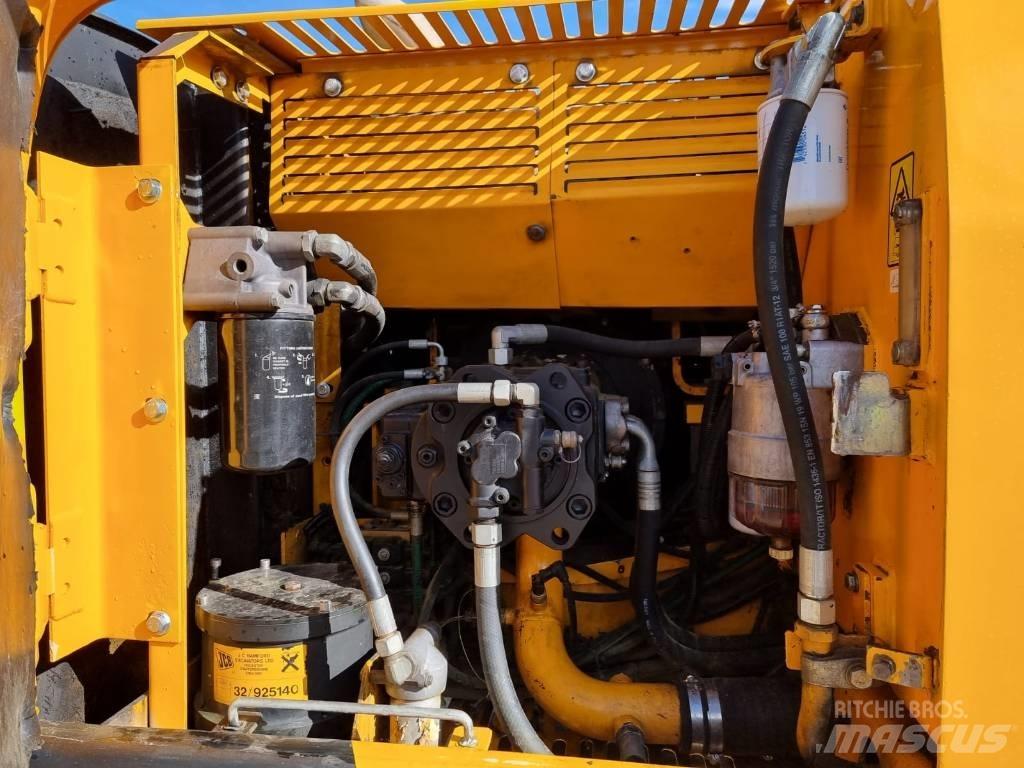 JCB JS 200 LC Roomikekskavaatorid