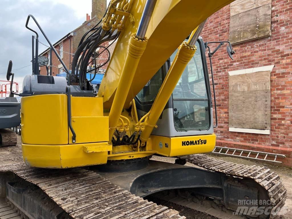Komatsu PC 228 USLC Roomikekskavaatorid