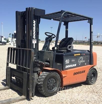 Doosan B40 X-5 Elektritõstukid