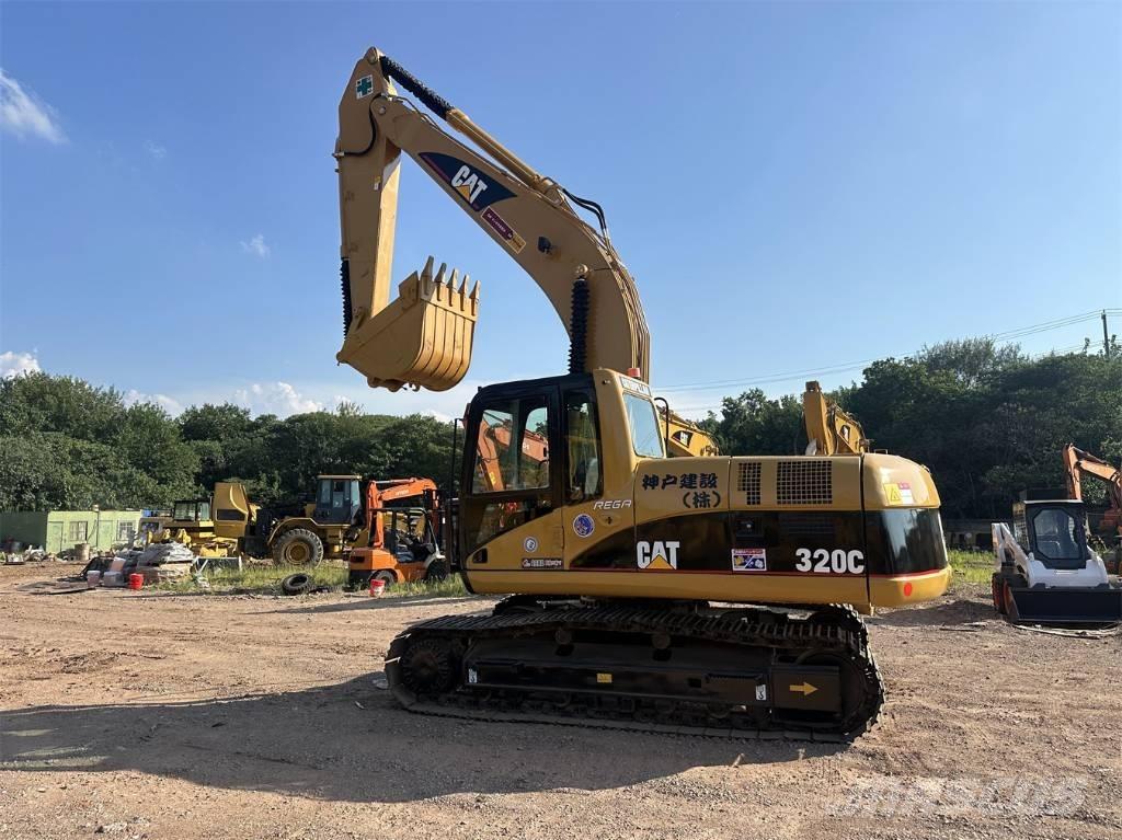 CAT 320 C Roomikekskavaatorid