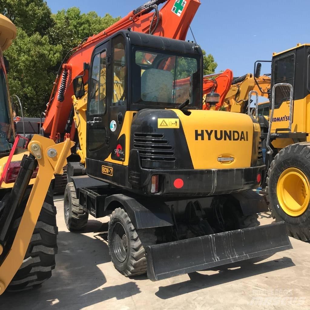 Hyundai 60 W Ratasekskavaatorid