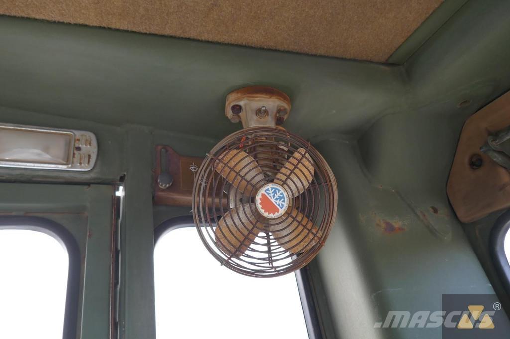 CAT 130G Ex-army Greiderid