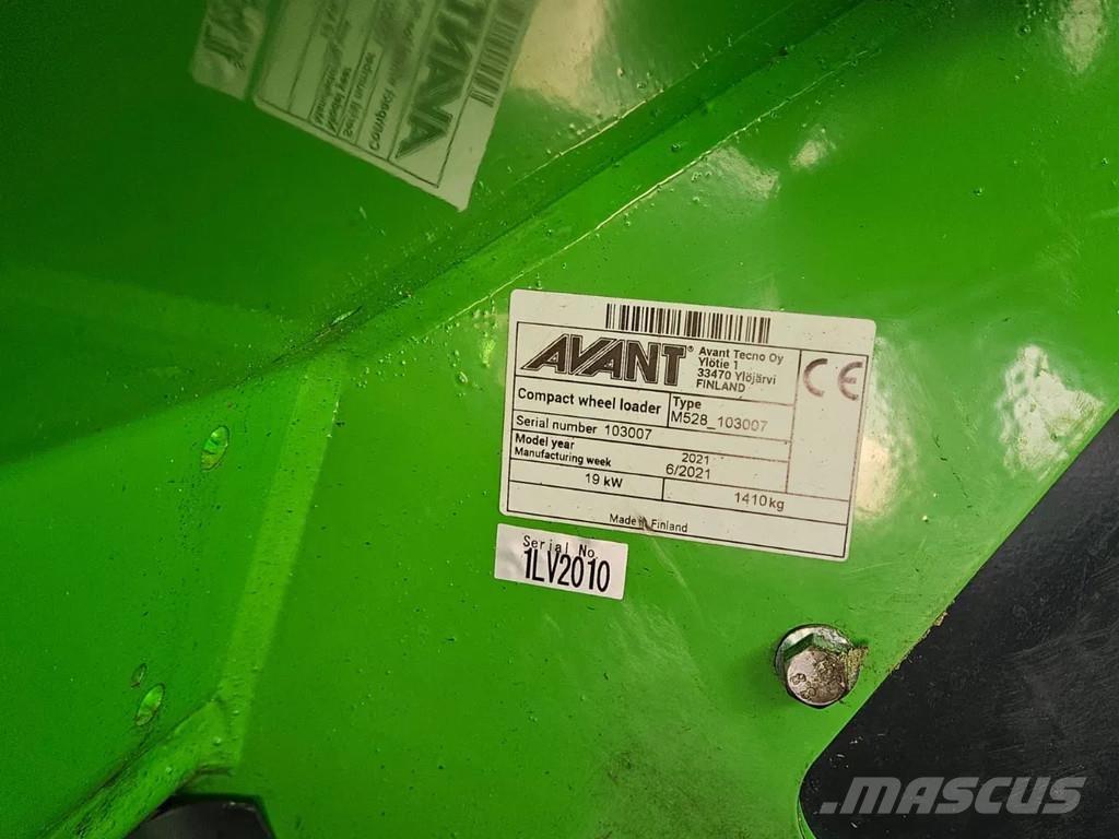 Avant 528 Väikelaadurid