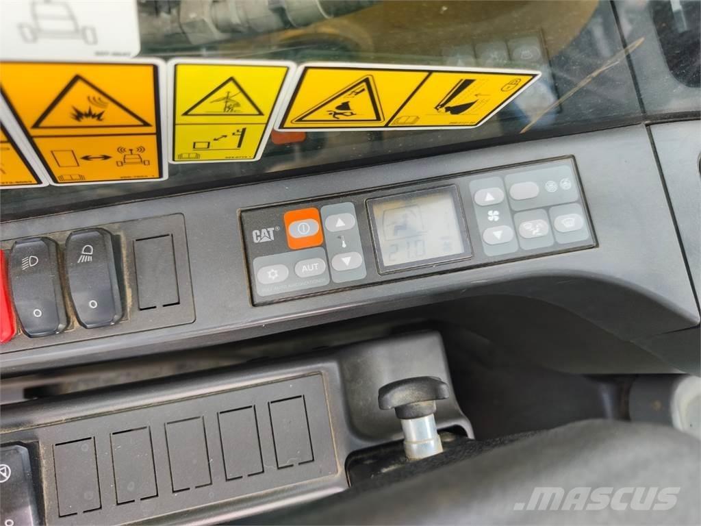 CAT M317F Muu