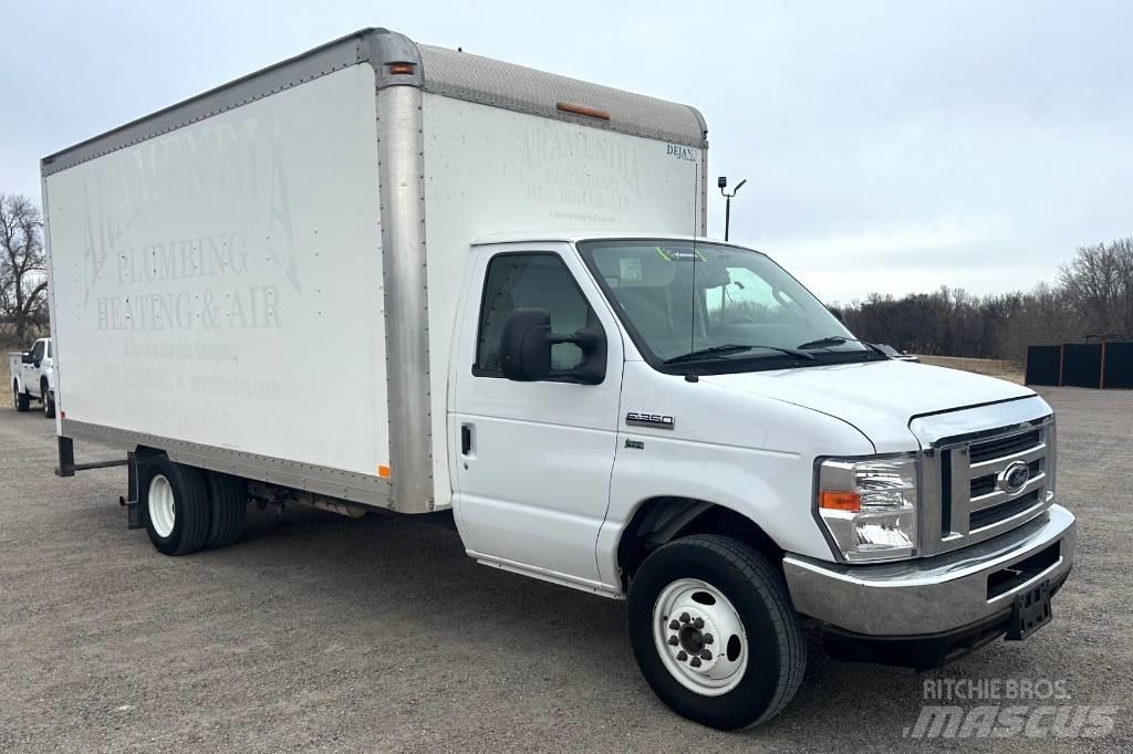 Ford E 350 SD Furgoonautod