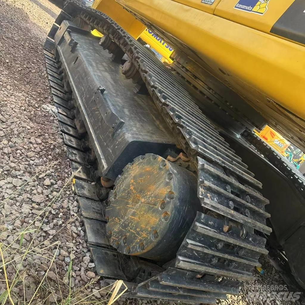 Komatsu PC 400-8 Roomikekskavaatorid