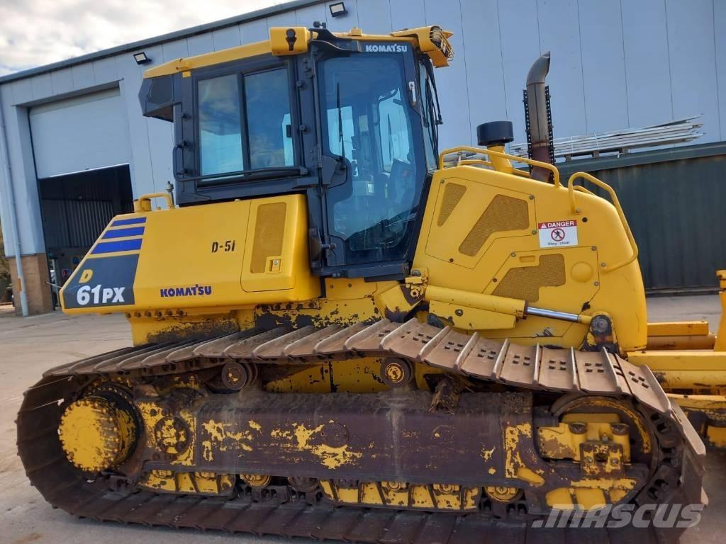 Komatsu D61PX-24 Buldooserid
