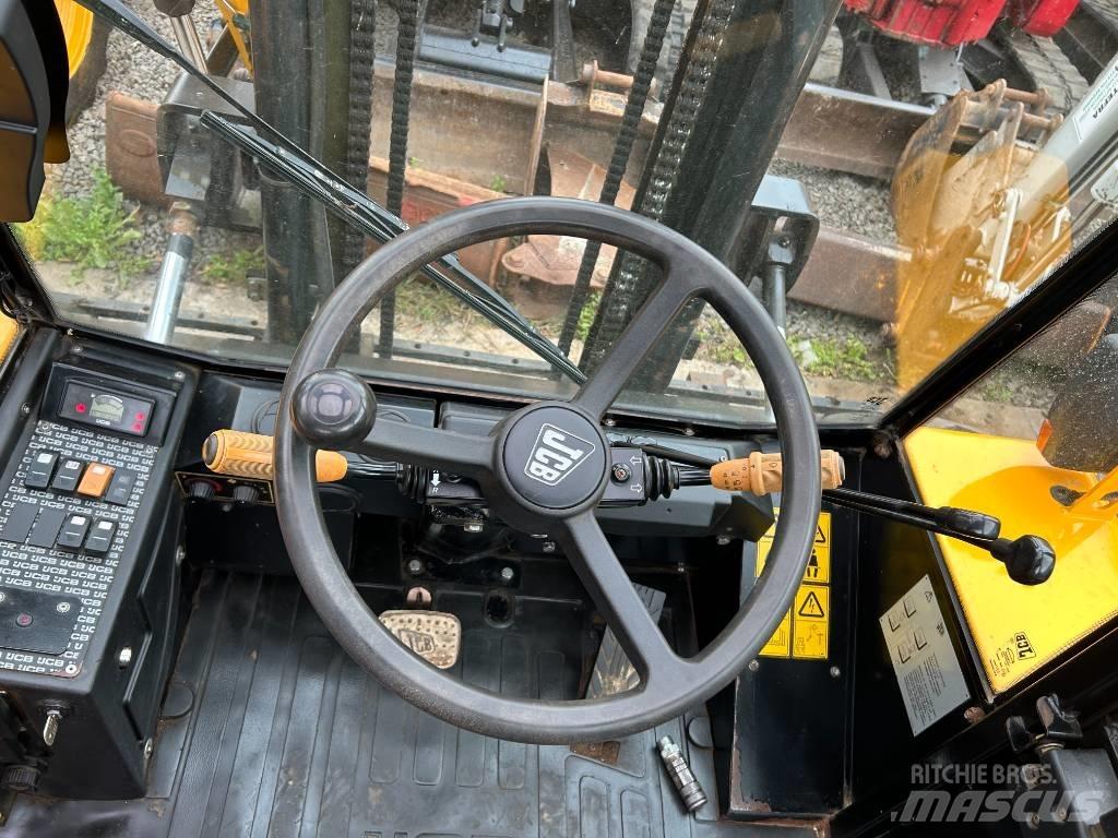 JCB 926 Maastikutõstukid