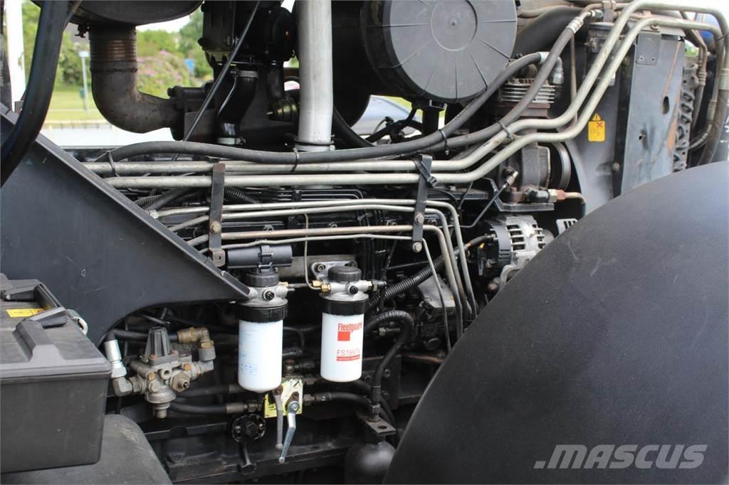 New Holland TM175 Traktorid