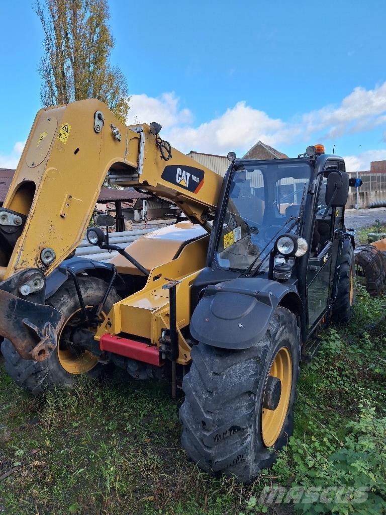 CAT TH 337 Põllumajanduslikud teleskoopkäitlejad